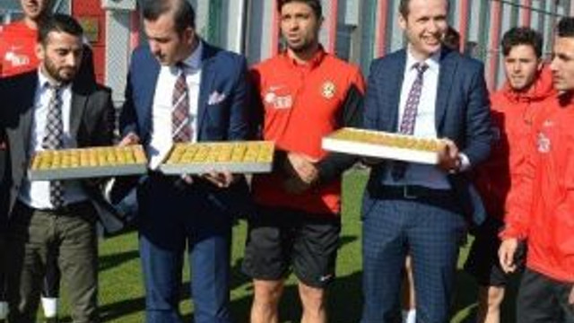 Özel Ümit’ten Eskişehirspor’a Destek Ziyareti