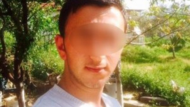 Genç kızı boğazına bıçak dayayıp kaçırdı