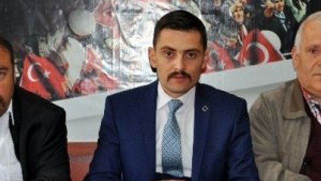 MHP'de toplu istifa