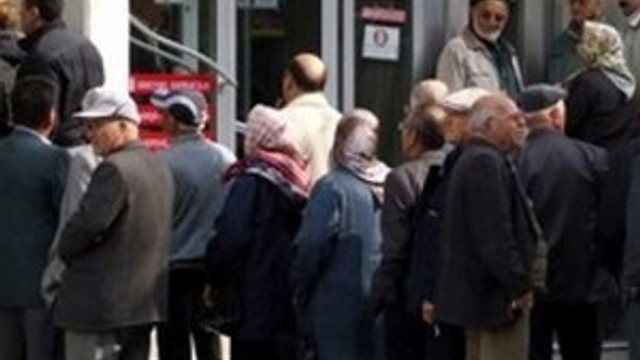 Emeklilere ikramiye müjdesi !