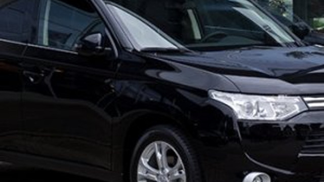 Otomotiv devi rakibini iflastan kurtardı !