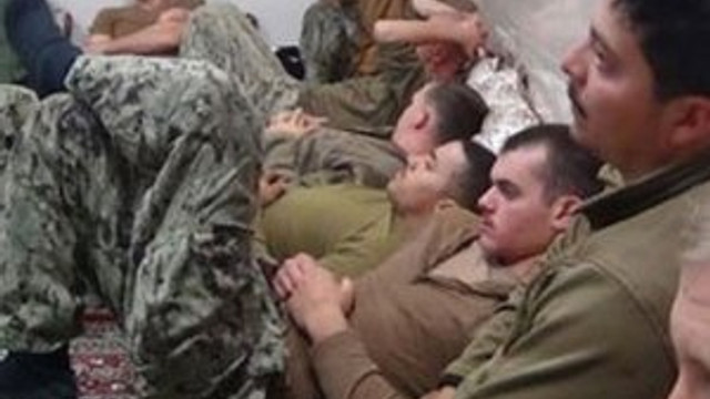 Bu fotoğraf komutanın rütbesine mal oldu