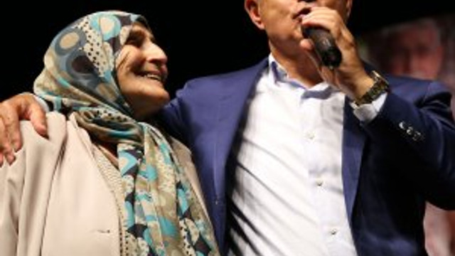 Büyükçekmece, ''Büyüklerini Sayıyor''