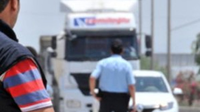 Kocaeli'nde bomba yüklü araç paniği !