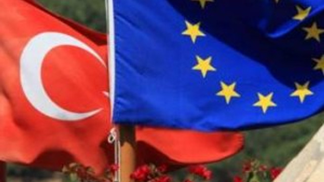 Türkiye için skandal afiş !