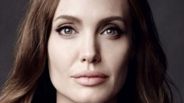 Angelina Jolie üniversiteye atandı !