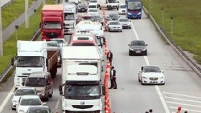 Esnaf TEM'i kapattı !