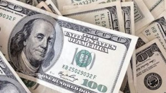 Dolar bir anda alev aldı