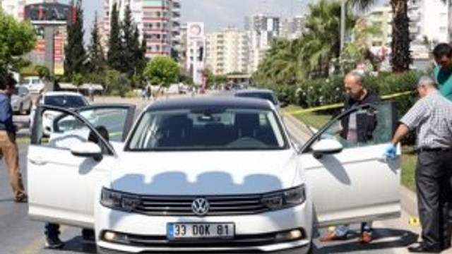 İş adamına kırmızı ışıkta infaz