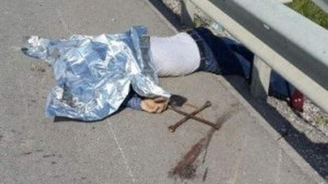 Lastiğini değiştiriken canından oldu