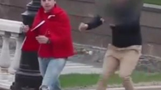 Türk Bayrağı ile sokağa çıkınca...