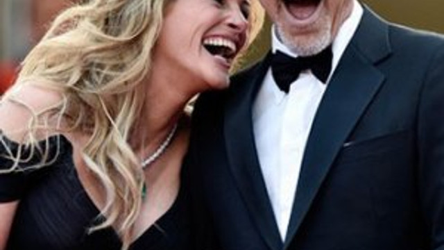 George Clooney eşini aldattı mı ?