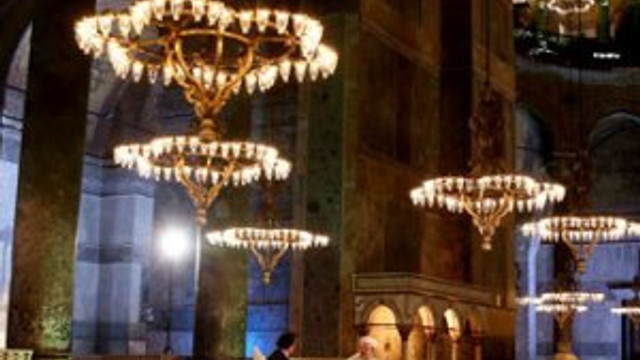 Ayasofya'da ilk sahur