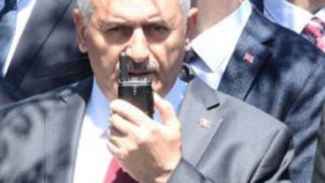 Başbakan polislere telsizden seslendi !