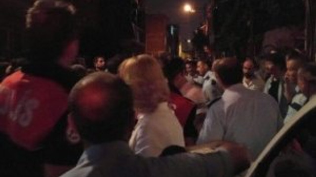 Tüm mahalle sokağa döküldü !