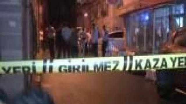 Gece yarısı çatışma: 1 polis yaralı
