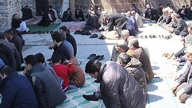 Camide namaz kılıyorlardı ki PKK rehin aldı !
