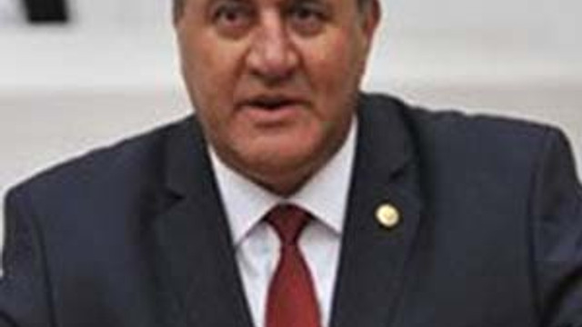 AKP ve CHP'li vekil birbirine girdi
