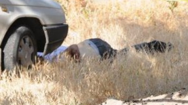 Boş arsada boğazı kesilmiş halde bulundu !