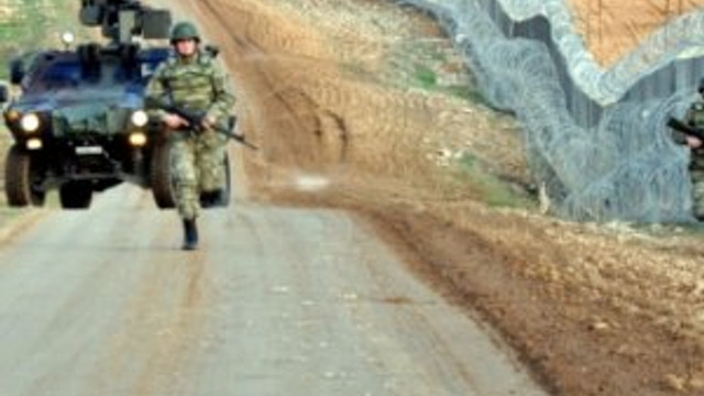 Saldırı hazırlığındaki 2 canlı bomba öldürüldü