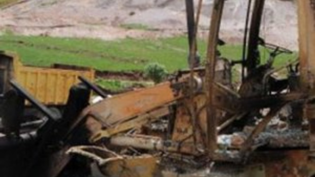 PKK'lılar şantiye basıp 25 kişiyi kaçırdılar !