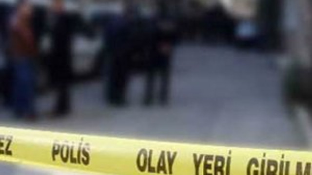 Gürültü yapan Suriyelileri uyaran baba-oğul bıçaklandı !