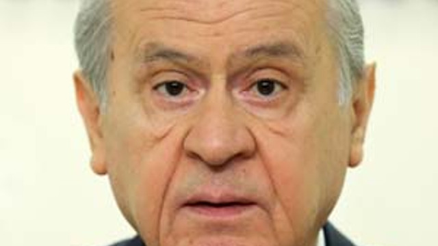 Devlet Bahçeli'den darbe girişimi ile ilgili ilk mesaj