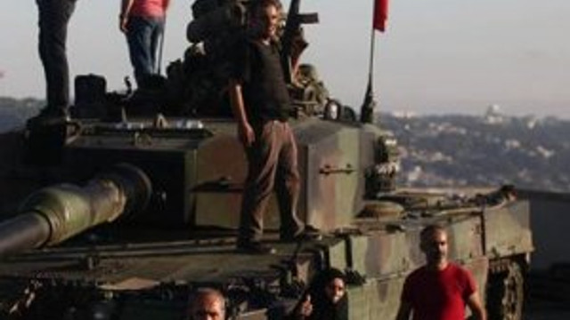 İşte darbe talimatı: Saat 03:00 itibariyle yönetime el konulacak