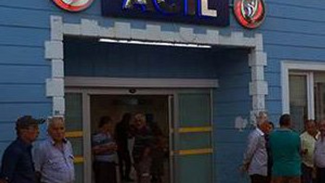 Başına ateş açan emniyet amiri hayatını kaybetti !