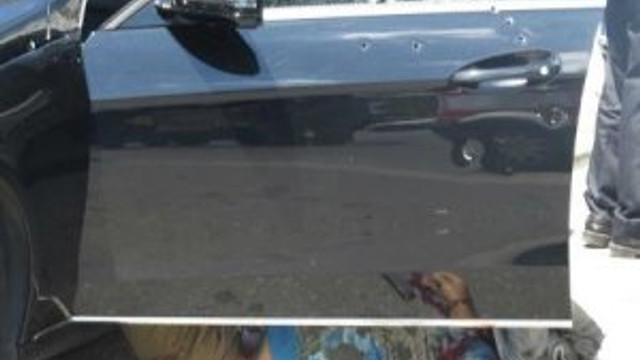Kadıköy'de lüks araca silahlı saldırı: 1 ölü, 1 yaralı