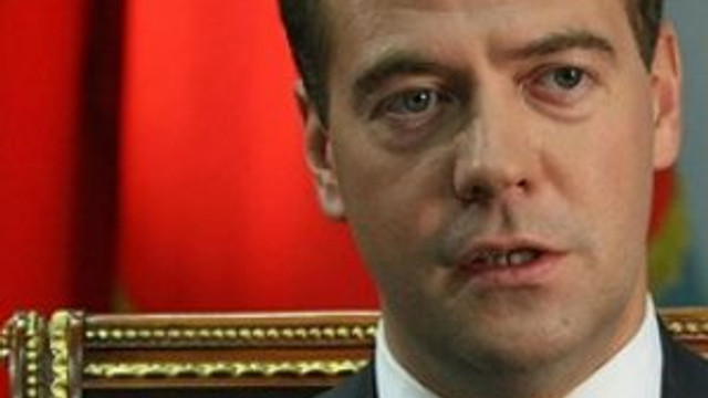 Rus Başbakan imzayı attı !