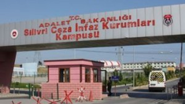 Darbeden tutuklanan subay kendini astı