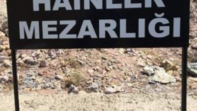 Hainler Mezarlığı’nda tabela kaldırıldı