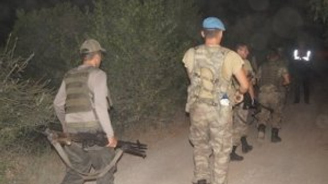 Kaçak darbecileri avcılar yakalattı