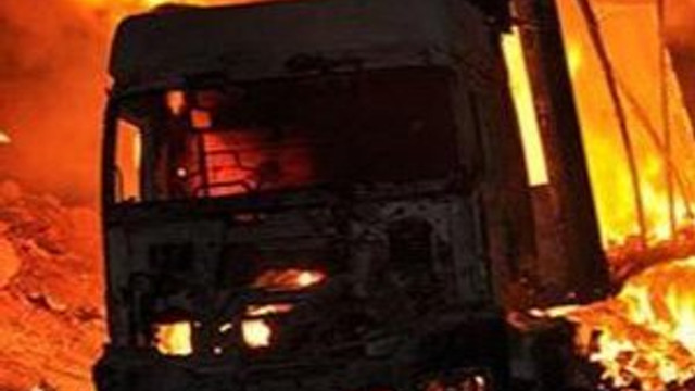 PKK yine iş başında ! İş makinelerini yaktı