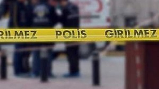 Kız kardeşini elektrik vererek öldürdü !