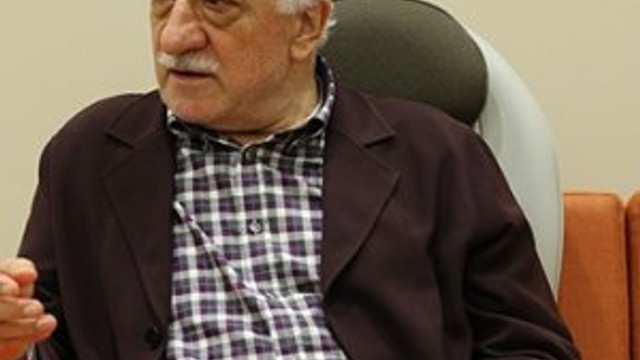 Gülen'den "kaçın" mesajı"