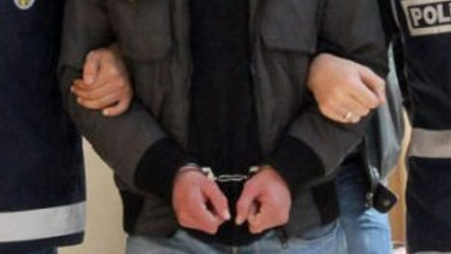 Aranan Binbaşı gözaltına alındı
