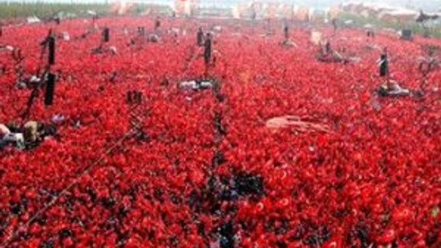 Yenikapı'daki tarihi mitinge kaç kişi katıldı ?