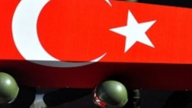 Hain saldırıda yaralanan polis şehit oldu