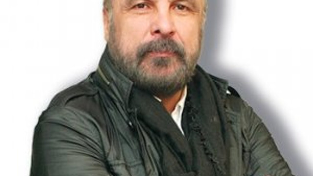 Mete Yarar: ''FETÖ devletin hafızasını sildi''