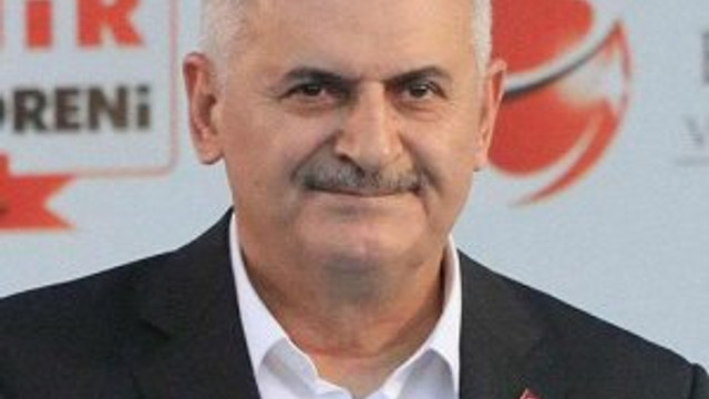 Başbakan Binali Yıldırım da davaları geri çekti