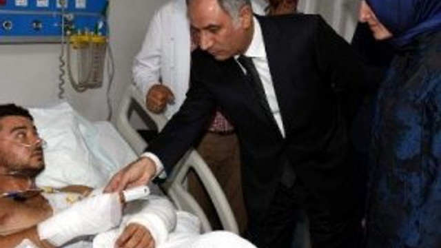 Van'da tayin isteyen yaralı polis şehit oldu