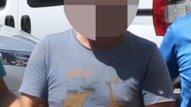 Eşi, üvey kızına taciz ederken yakaladı