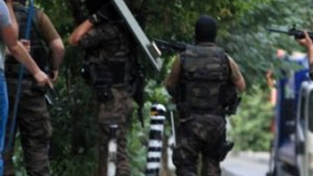İstanbul'da şafak operasyonu