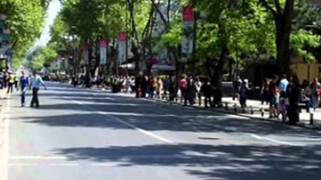 Bağdat Caddesi mağdur oldu