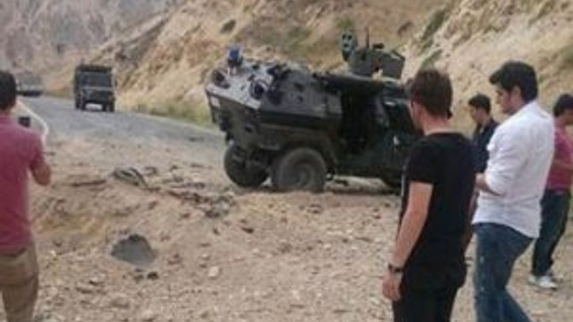 Hakkari'de bombalı saldırı !