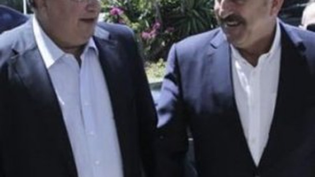 Çavuşoğlu'ndan Yunanistan'a sürpriz ziyaret