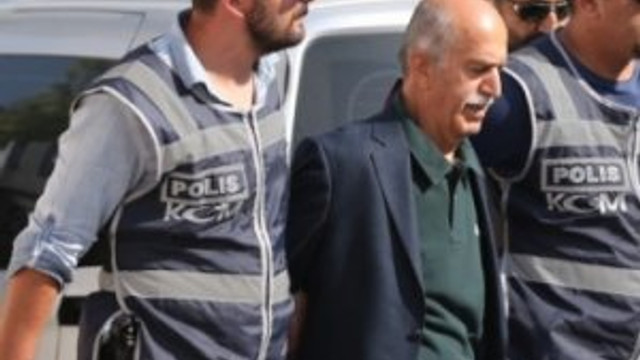 Boynundan Gülen'in muskası çıktı