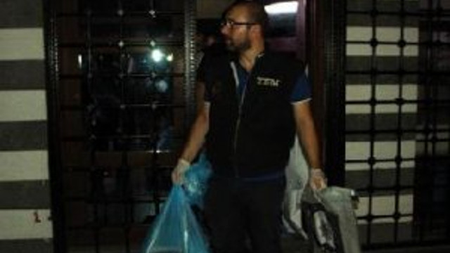 Diyarbakır'da Polis, Dtk Binasında Arama Yaptı
